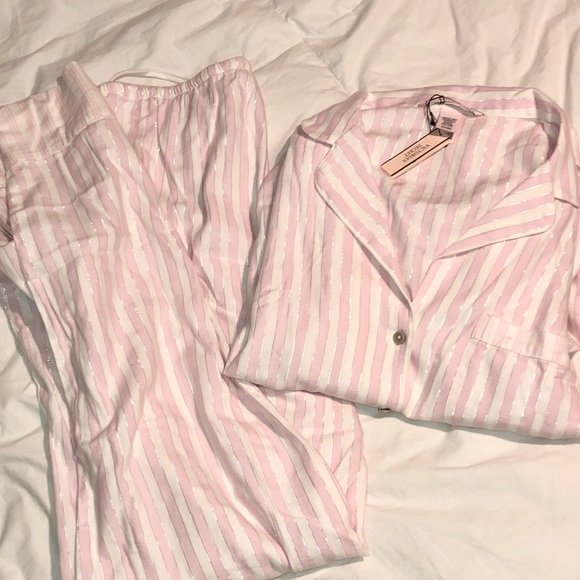 VS Pajama Set💖 - Picture 3 of 9